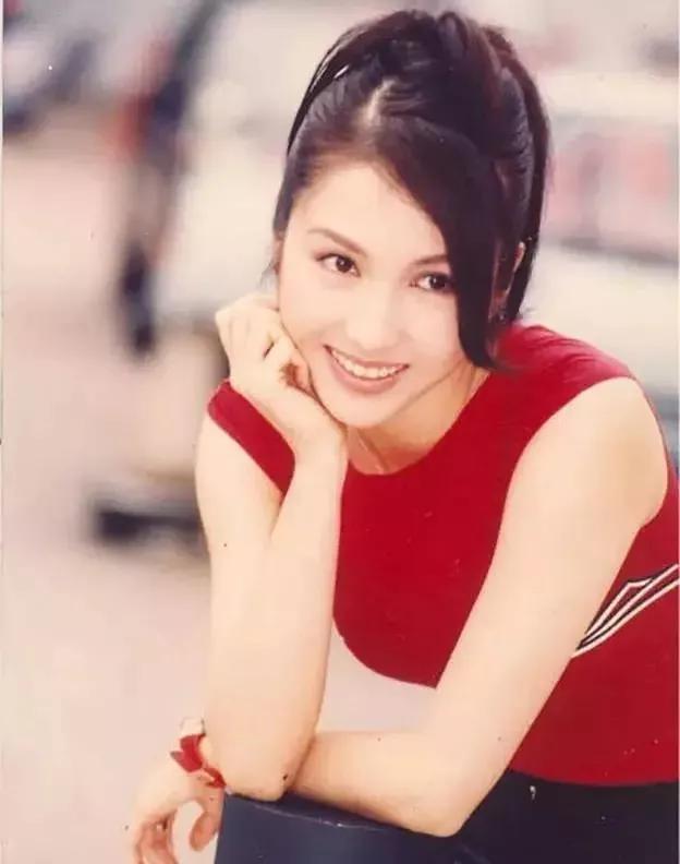 香港之声，播音稿中的城市旋律